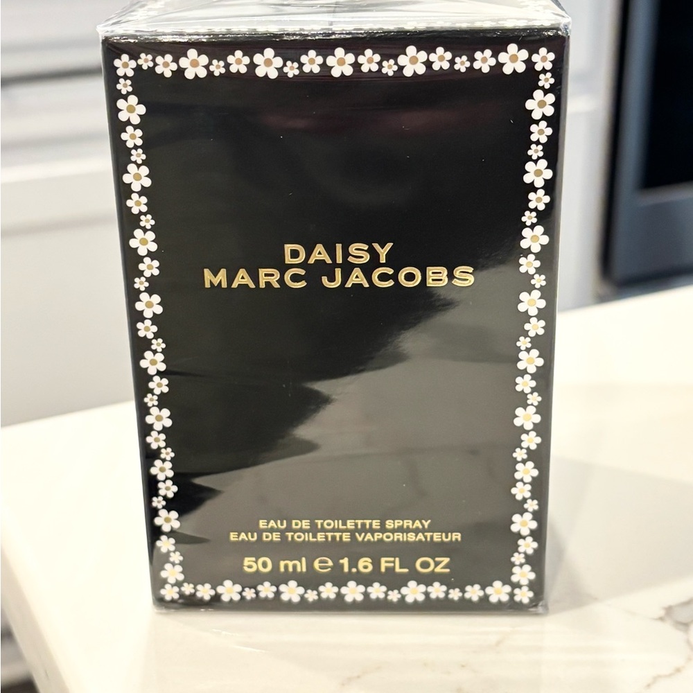 Marc Jacobs Daisy EDT 1.7 ox (50 ml) New - MSRP: $108